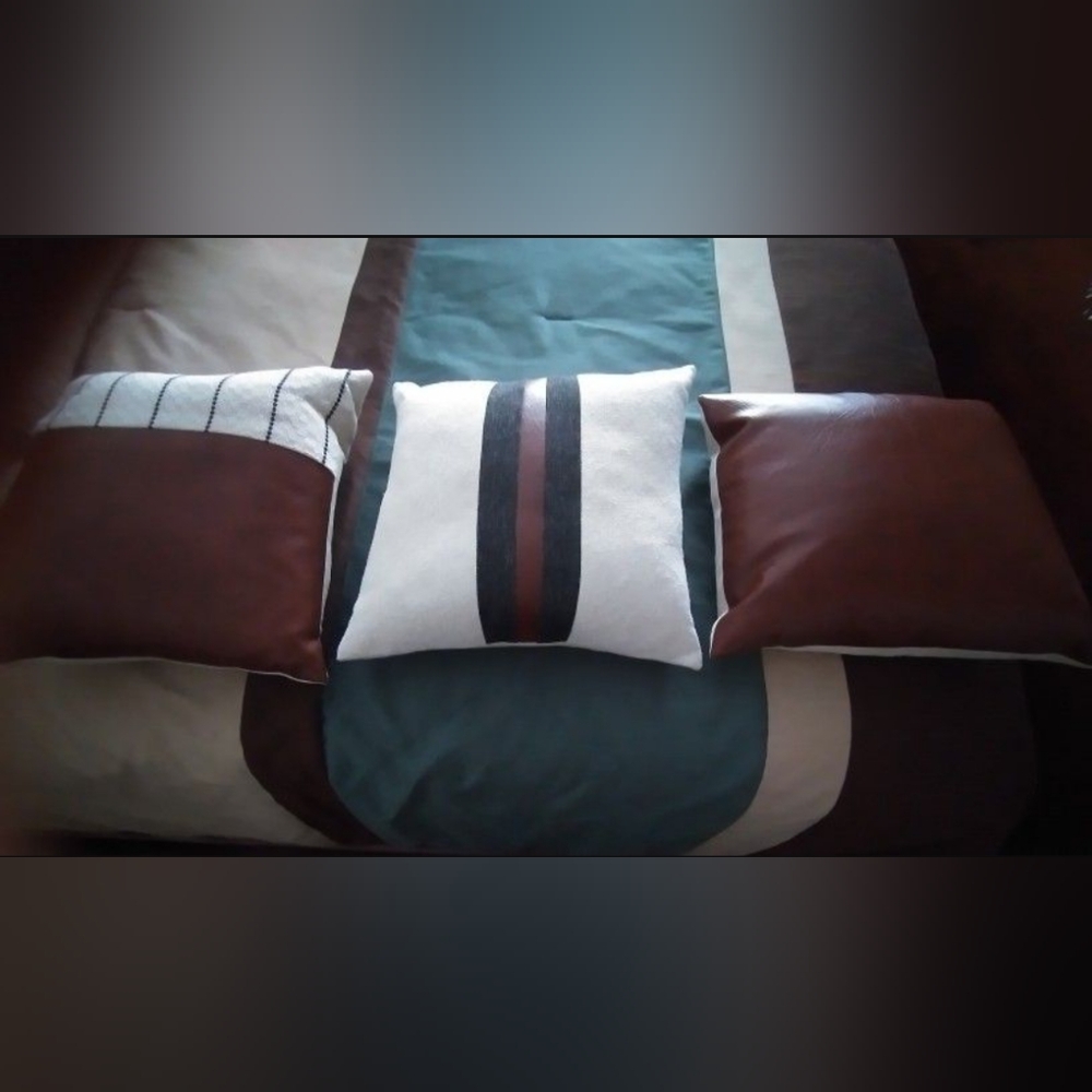 (3)Stylish Brown Throw Pillows Set